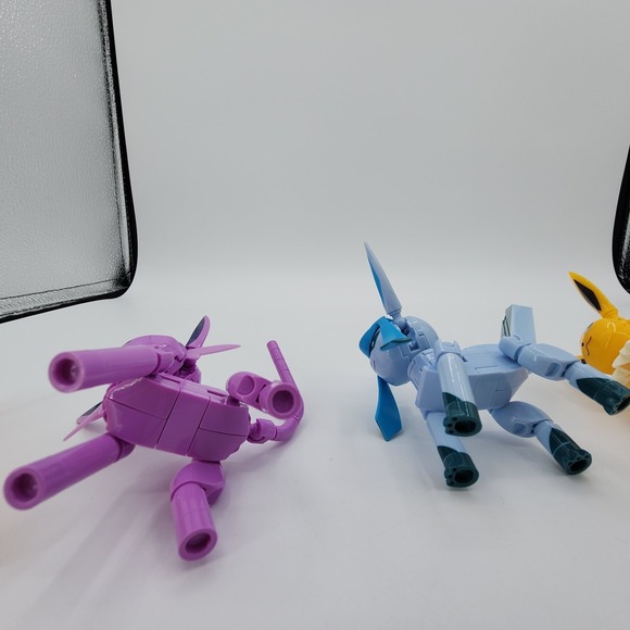 Lot of 5 Pokemon MEGA Construx Articulated Building Block Figures 2019 Eevee - Picture 9 of 10